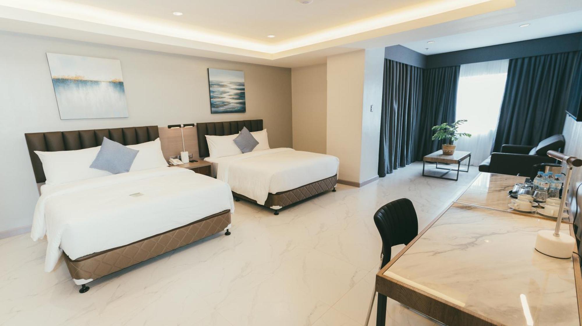 Ns Royal Hotel 2*