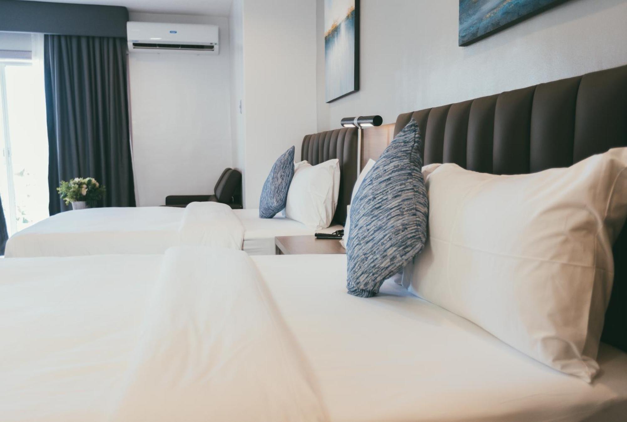 Ns Royal Hotel