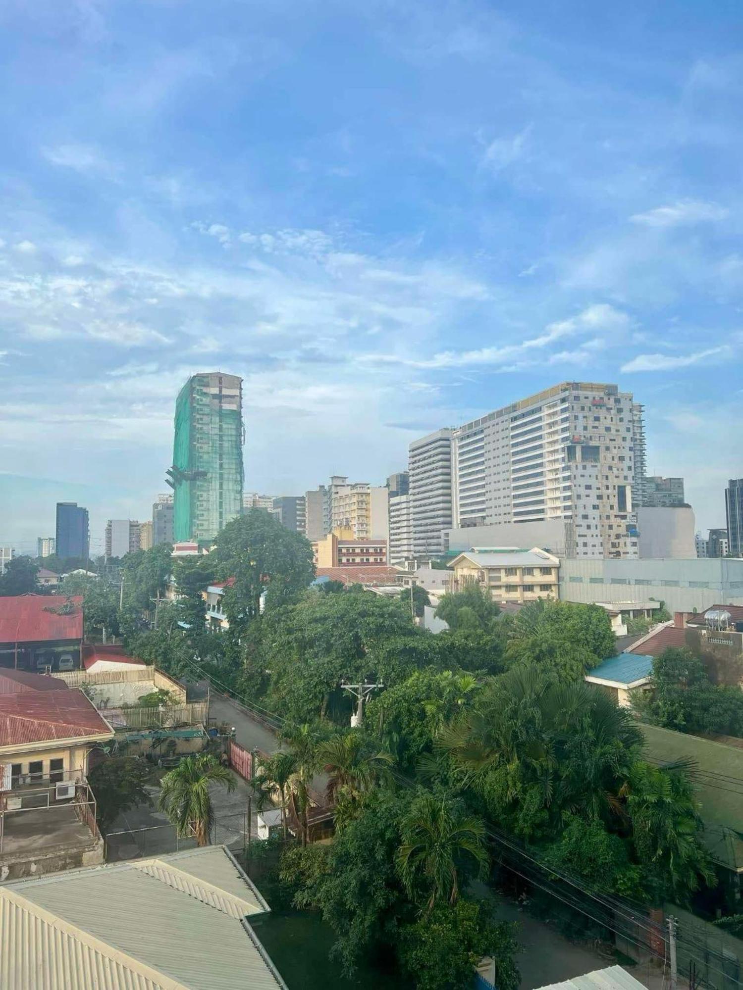 Cozy Couple's Getaway - The Median Tabok