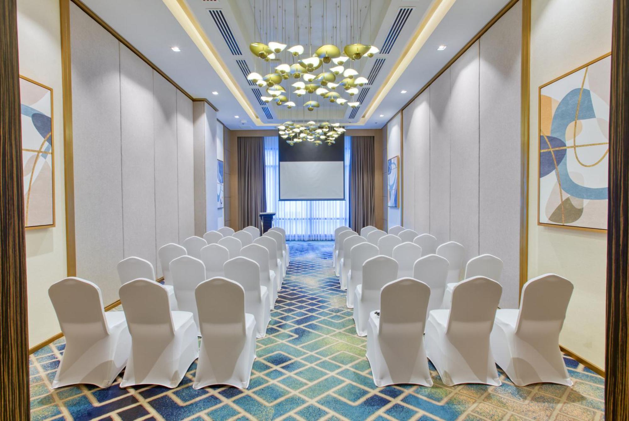 Belmont Mactan Hotel