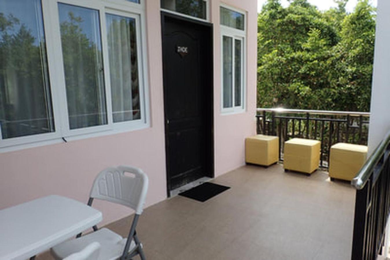 Hale Manna Coastal Gardens Resort