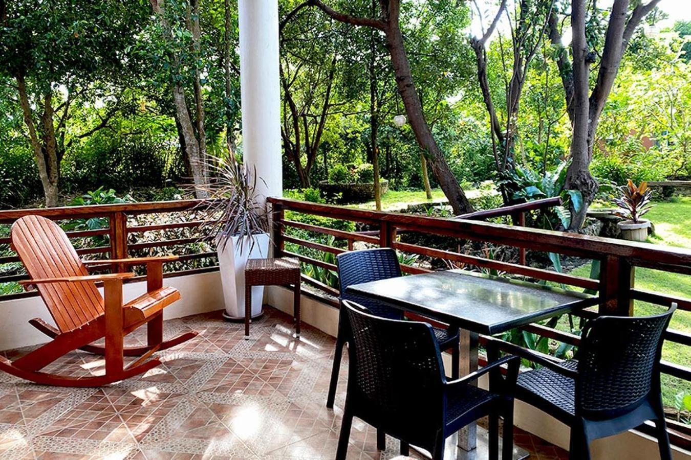 Resort Hale Manna Coastal Gardens Moalboal