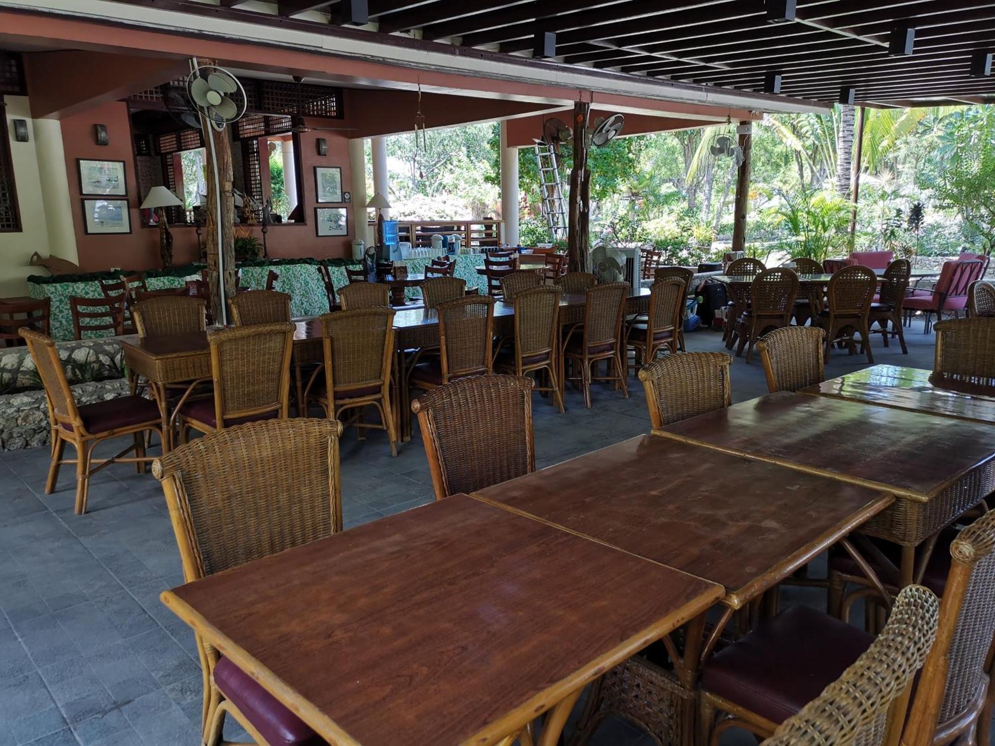 Hale Manna Coastal Gardens * Moalboal