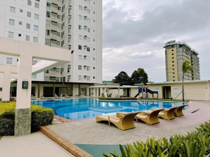 One Bedroom-avida Tower By Villahermia Staycation Apartment