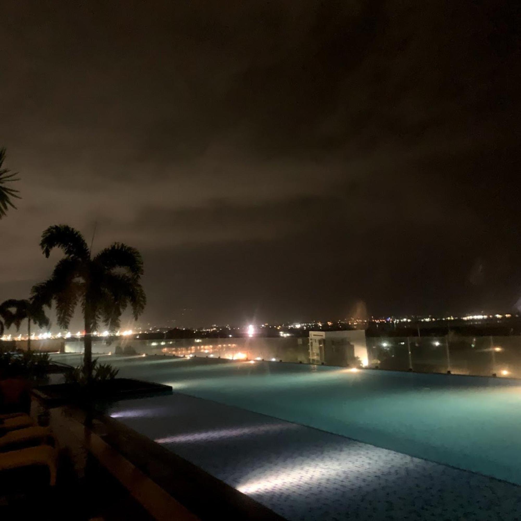 Apartment Mactan Newtown 8 Boulevard Deluxe Ocean View