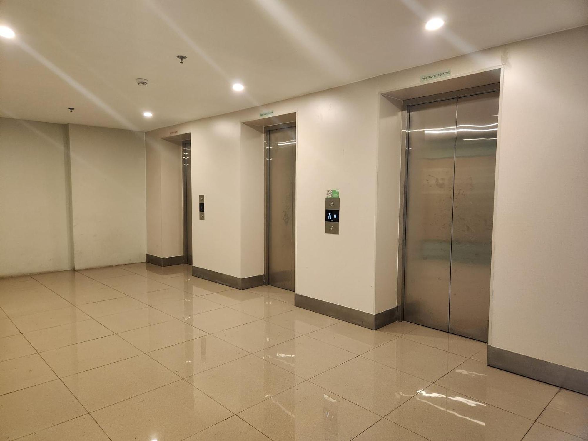 Trendy Near It Park Apartment