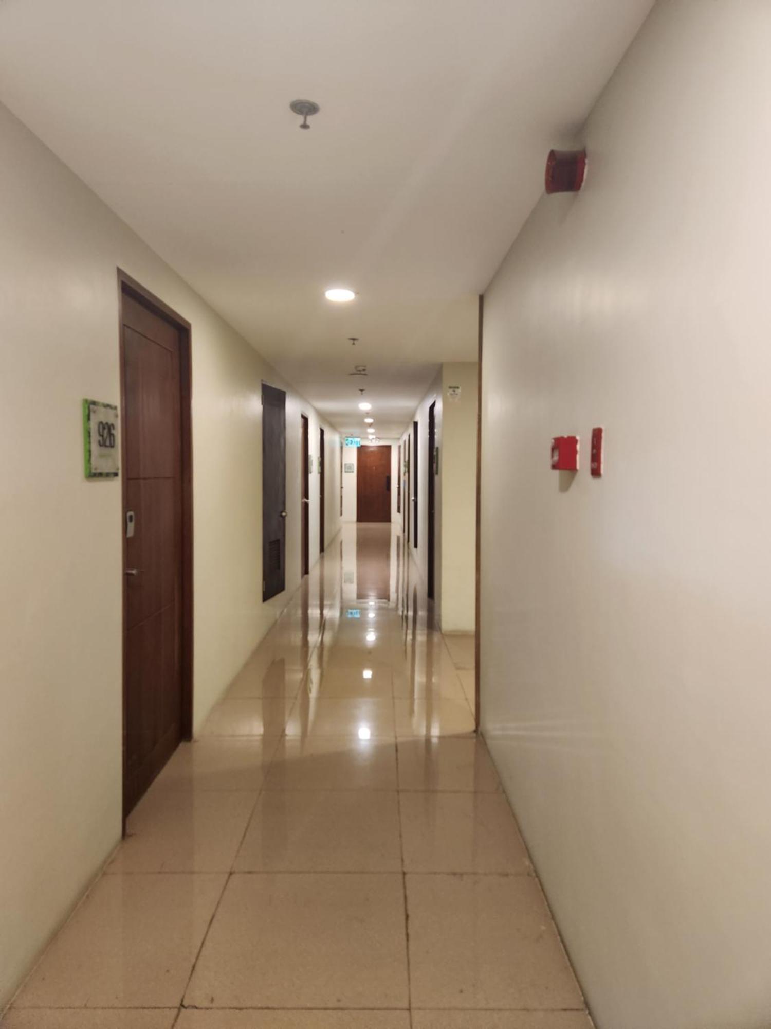 Trendy Near It Park Apartment Cebu