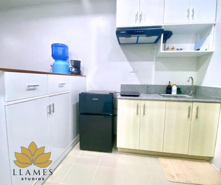 Aparthotel Llames Near Mactan Airport - Rustic & Spacious *