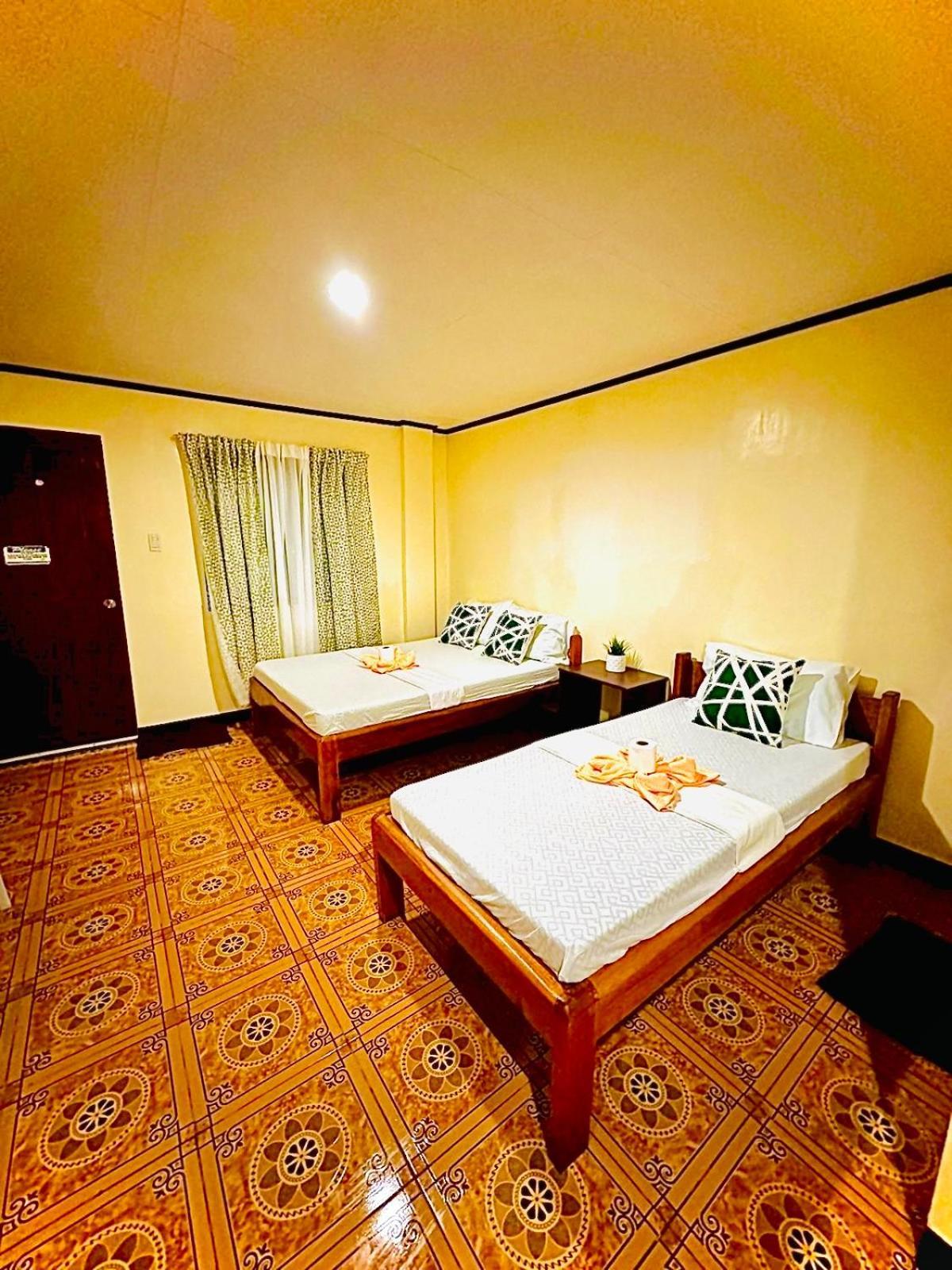Edem Tourist bahay-panuluyan *