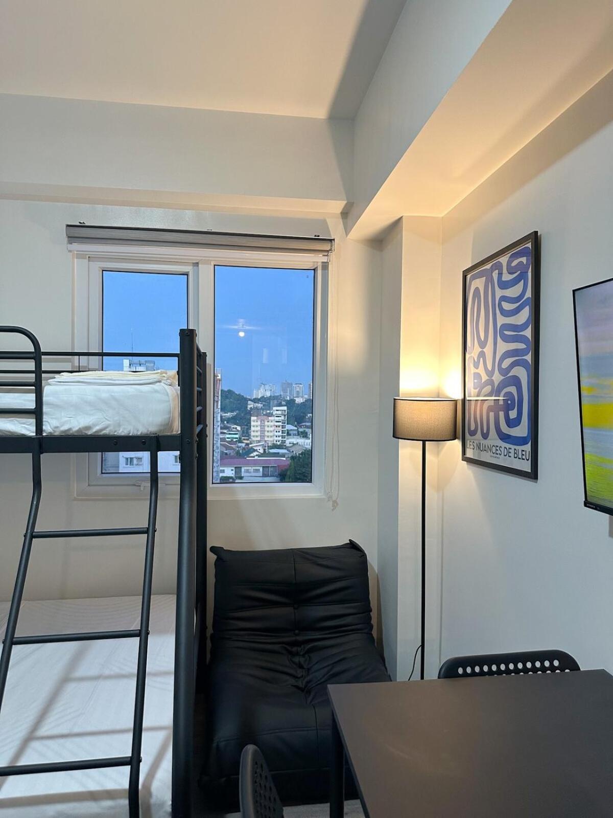 Apartment View Near Fuente Osmena Netflix Wifi Pool *