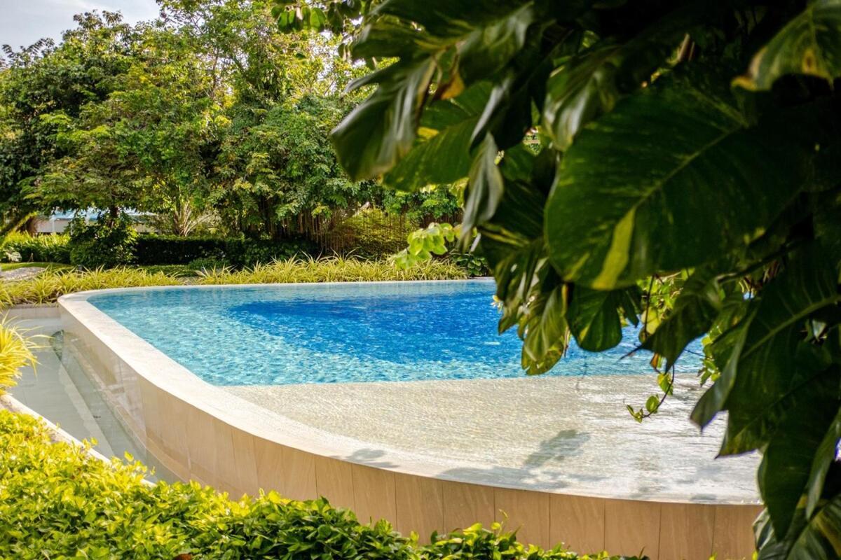 Apartment Tambuli Seaside Living 2br- Sea Vieww Lapu-Lapu City