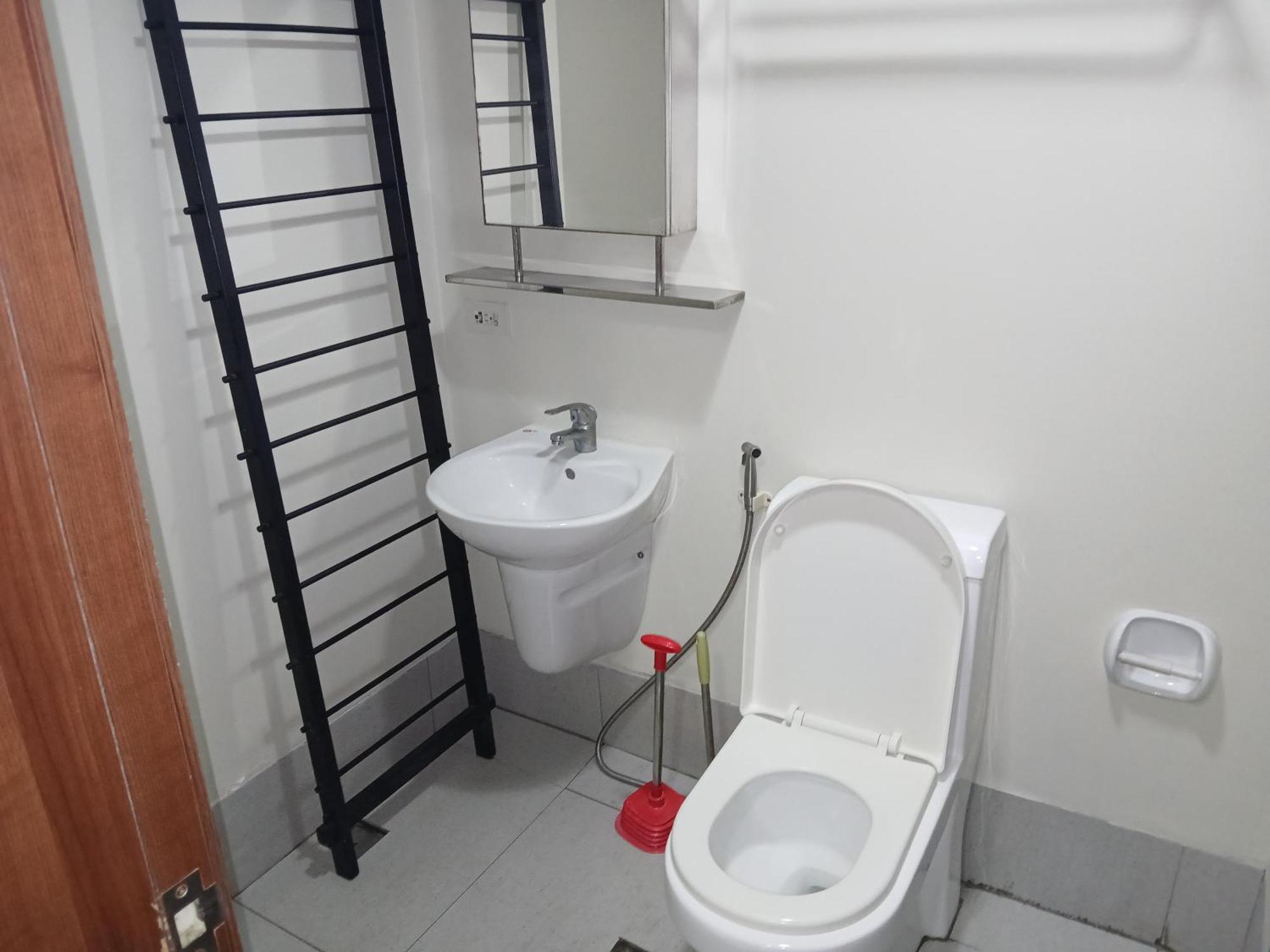 Classy At Tower 1, Horizon 101 * Cebu