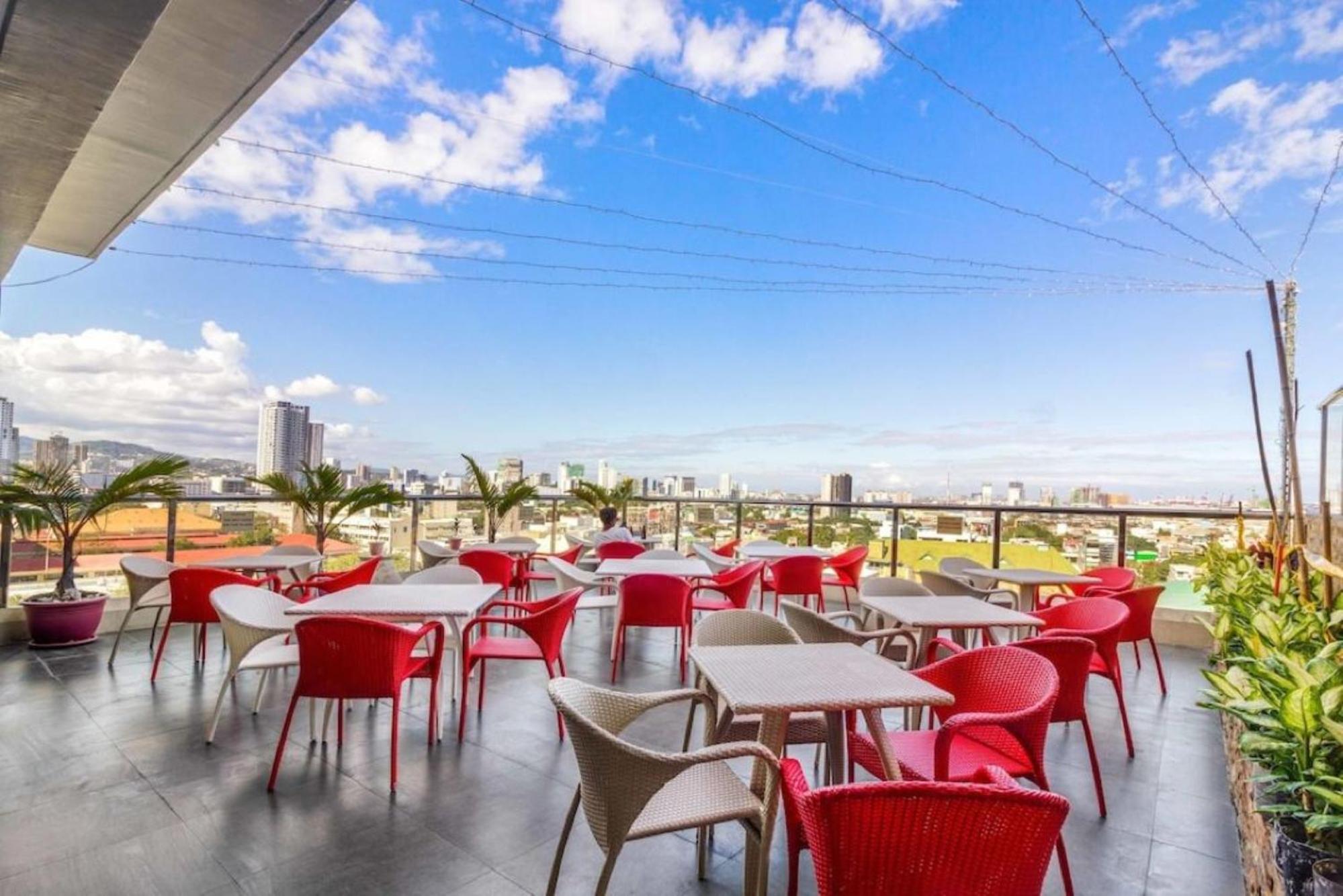 Hotel Reddoorz @ Jones Avenue