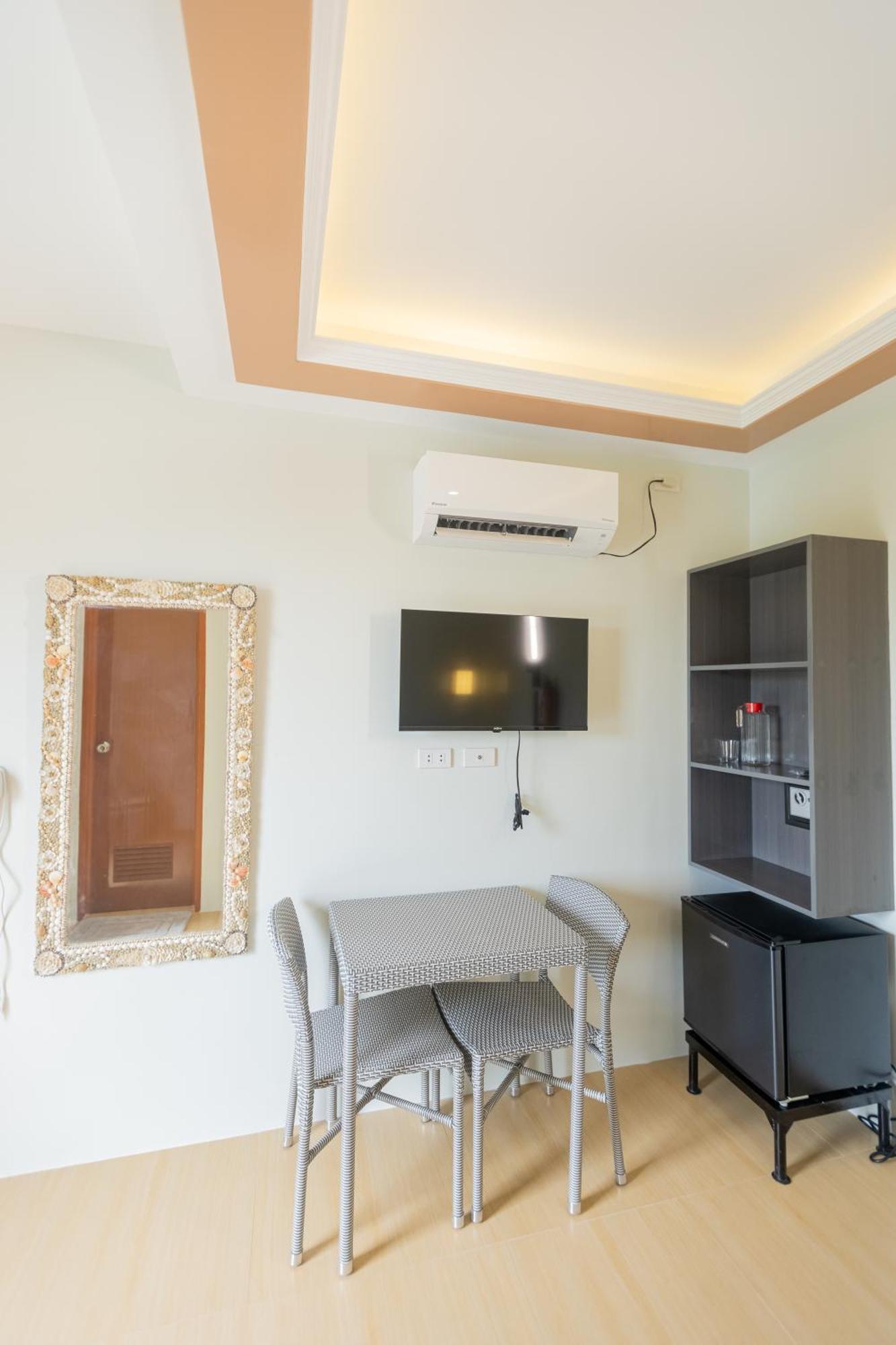 Anahaw Seaside Hotel 3*