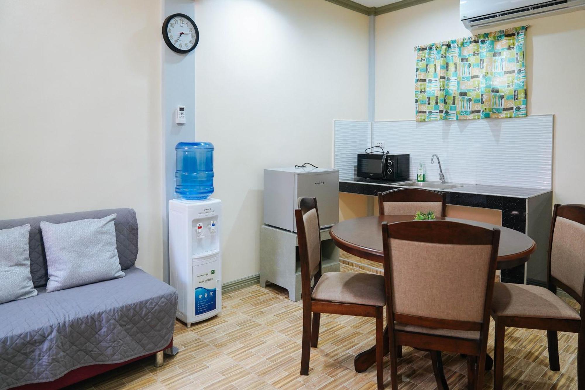 Aj Residences Apartelle Camotes Redpartner Esperanza