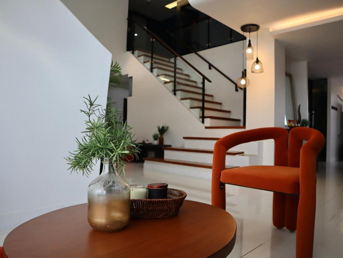 Soho-style Loft - Center With 4br, Wifi And Gameroom * Cebu