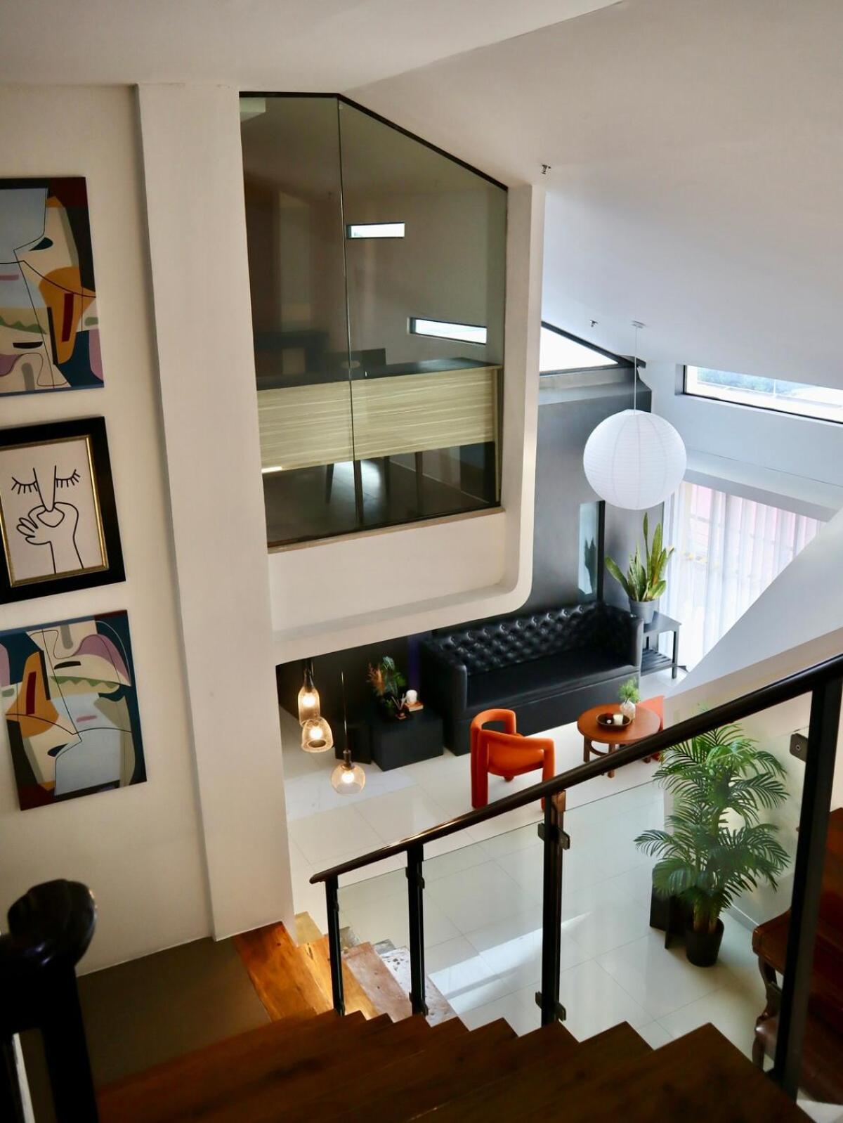 Soho-style Loft - Center With 4br, Wifi And Gameroom *