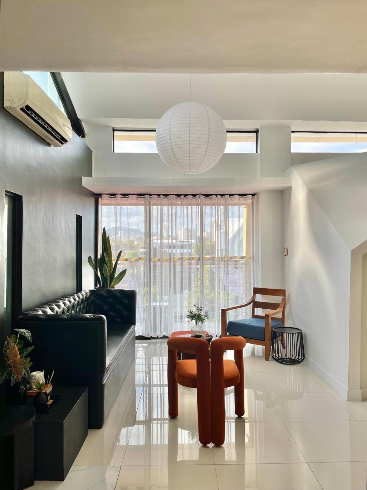 Soho-style Loft - Center With 4br, Wifi And Gameroom Apartment