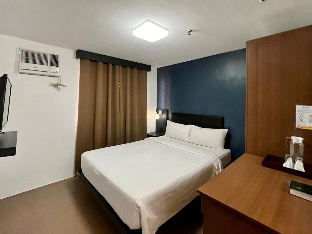 Apartment Soho-style Loft - Center With 4br, Wifi And Gameroom Cebu