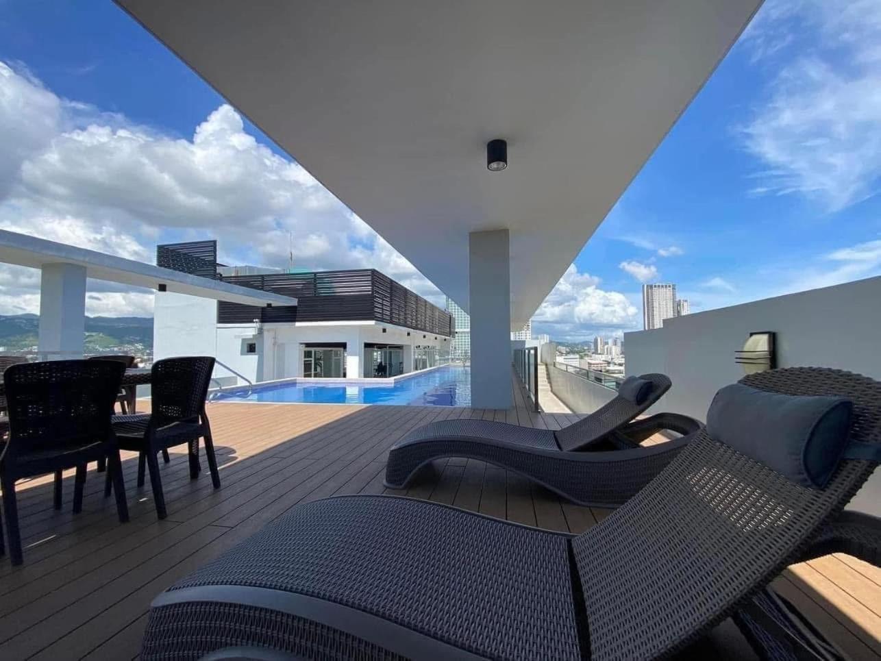 La Staycation At West Jones Residences Aparthotel Cebu