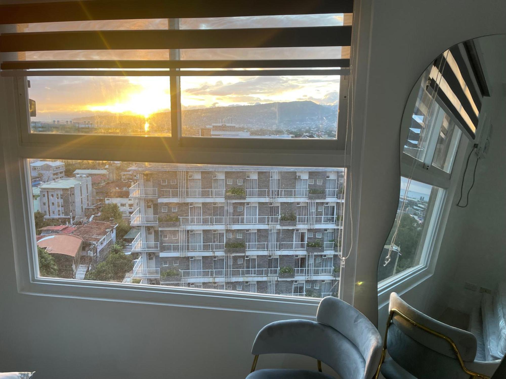 La Staycation At West Jones Residences Cebu