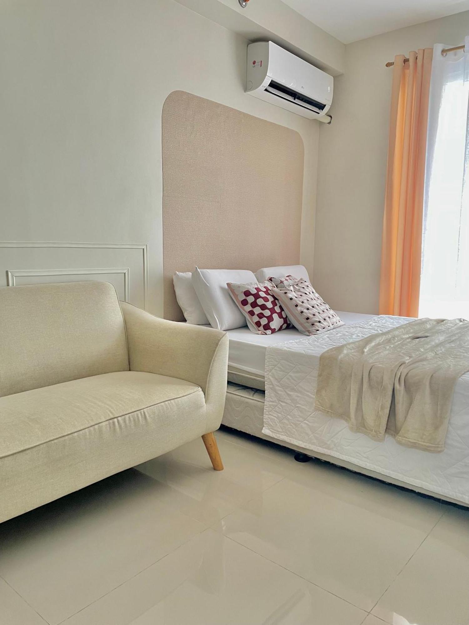 Affordable Staycation Near Airport And