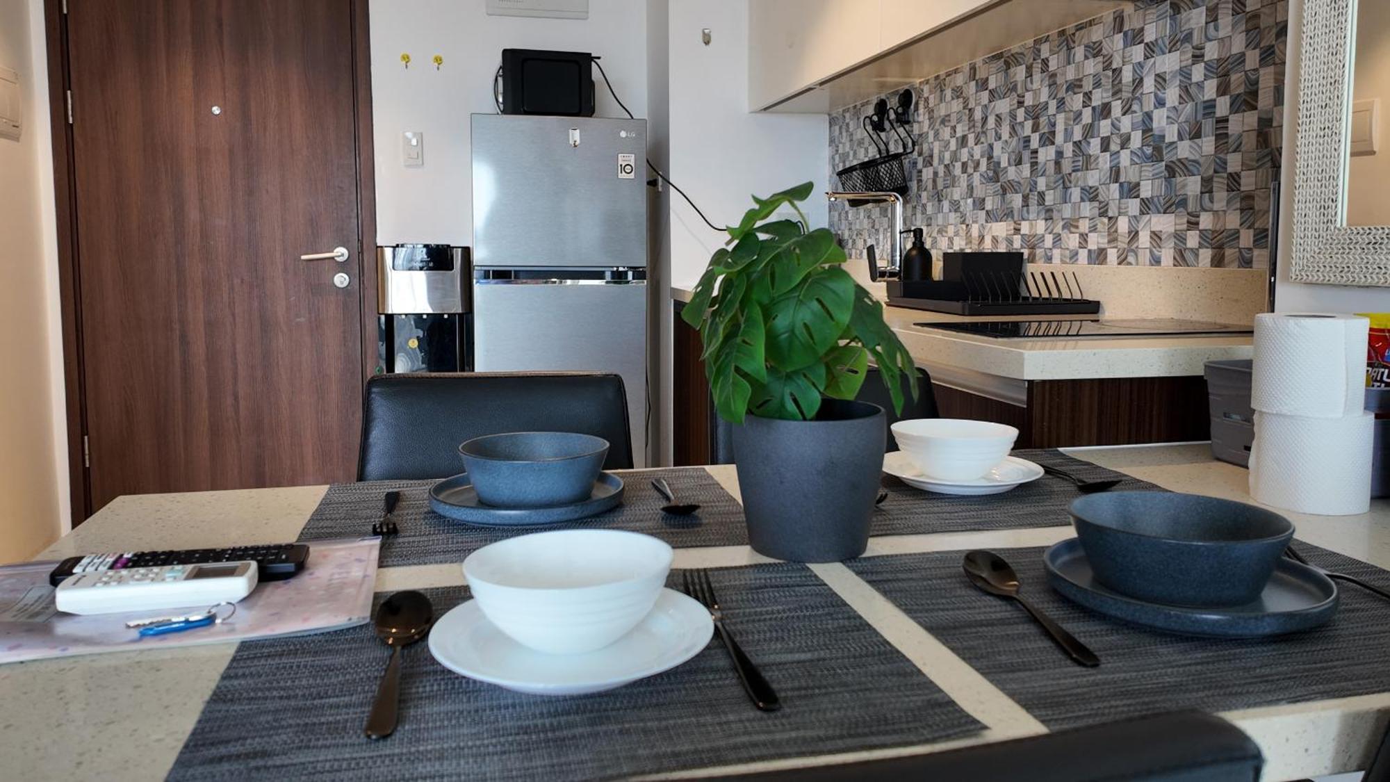 Apartment Dominiks Stylish Gem Ocean View Pool Queen Bed At Tambuli 8 Floor Fast Wifi *
