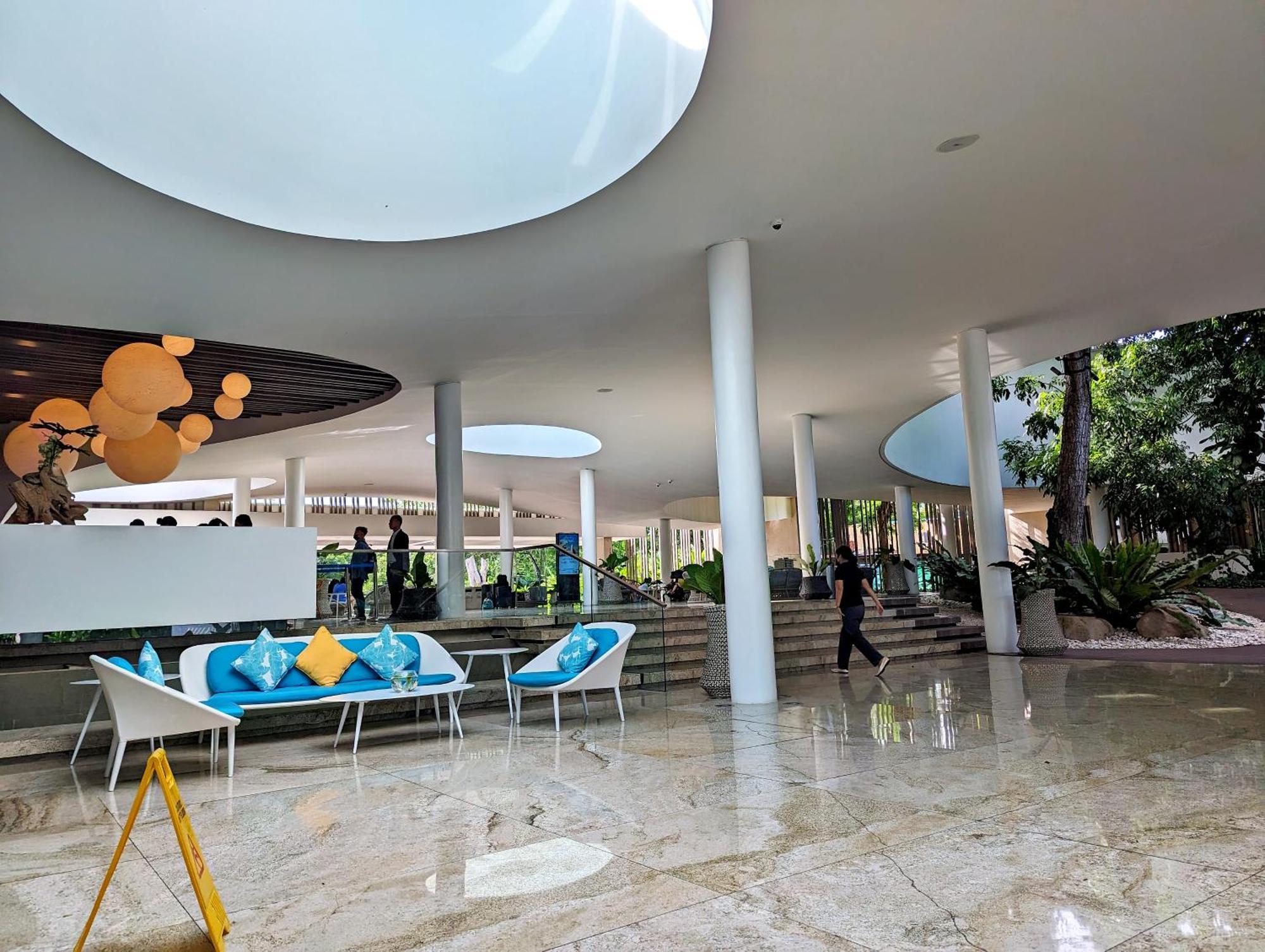 Dominiks Stylish Gem Ocean View Pool Queen Bed At Tambuli 8 Floor Fast Wifi Lapu-Lapu City