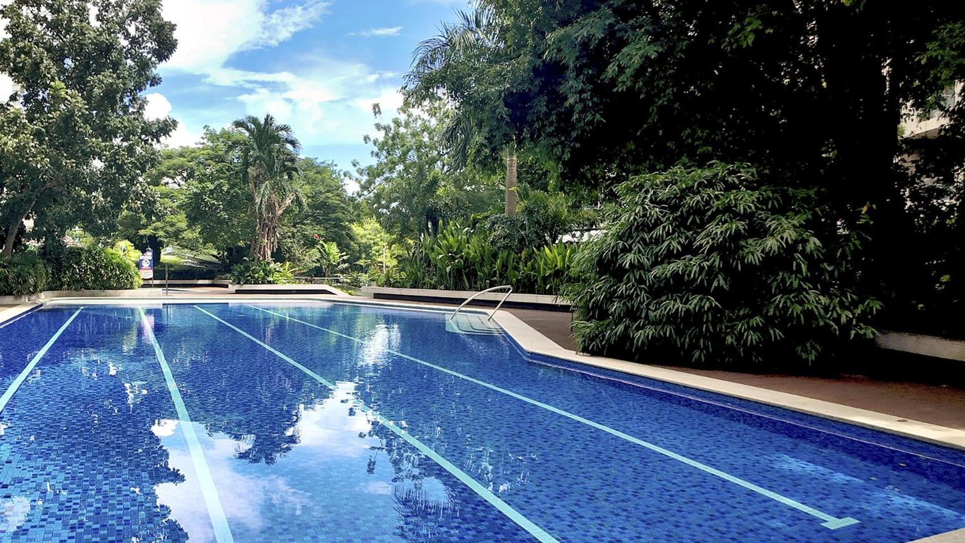 Dominiks Stylish Gem Ocean View Pool Queen Bed At Tambuli 8 Floor Fast Wifi Apartment *