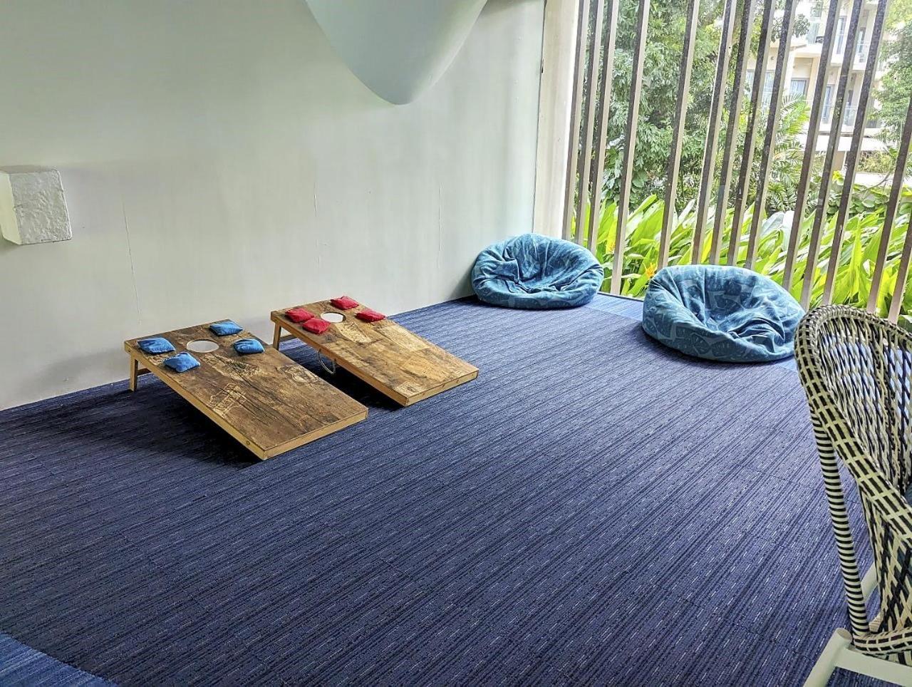 Dominiks Stylish Gem Ocean View Pool Queen Bed At Tambuli 8 Floor Fast Wifi Apartment *