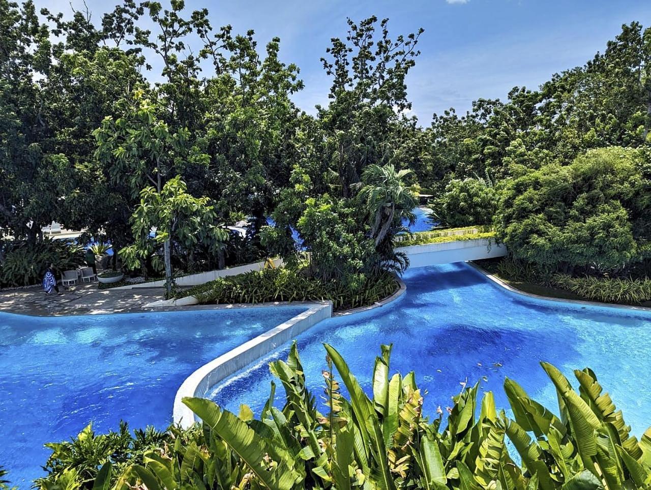Apartment Dominiks Stylish Gem Ocean View Pool Queen Bed At Tambuli 8 Floor Fast Wifi Lapu-Lapu City