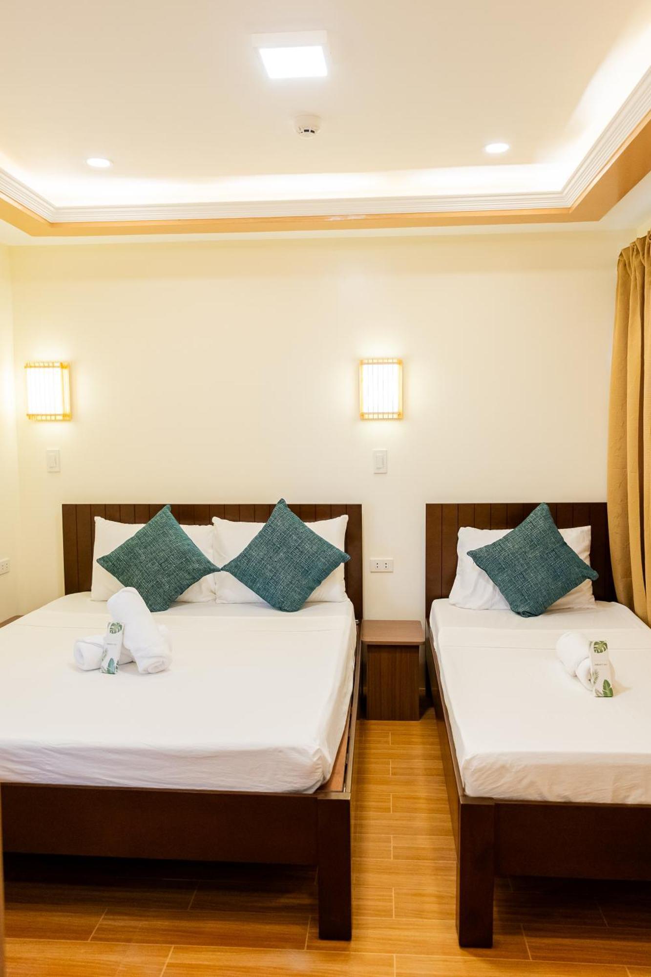 Anahaw Seaside Hotel