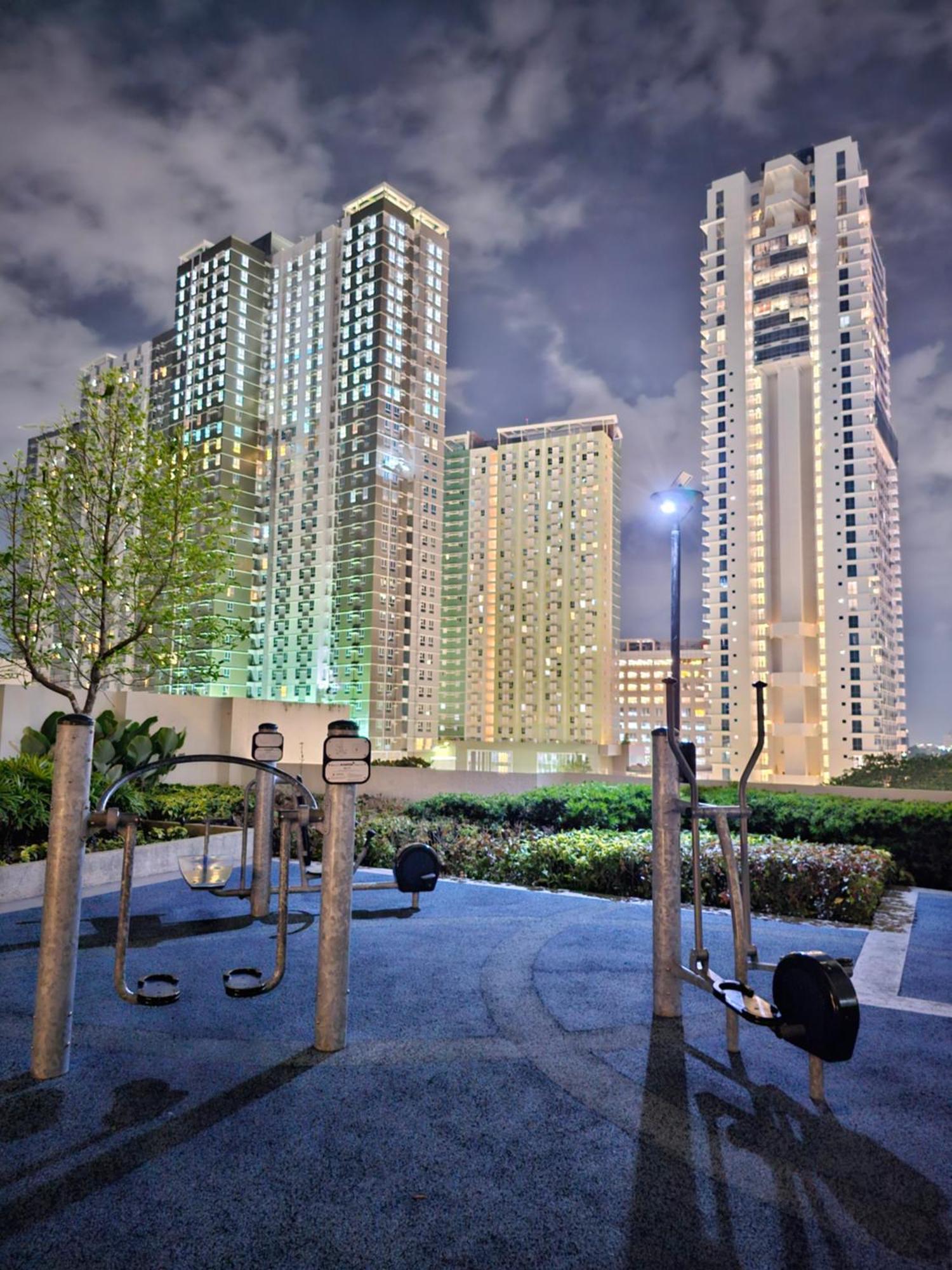 20th Floor 1br It Park Unit Across Sugbo Mercado Apartment