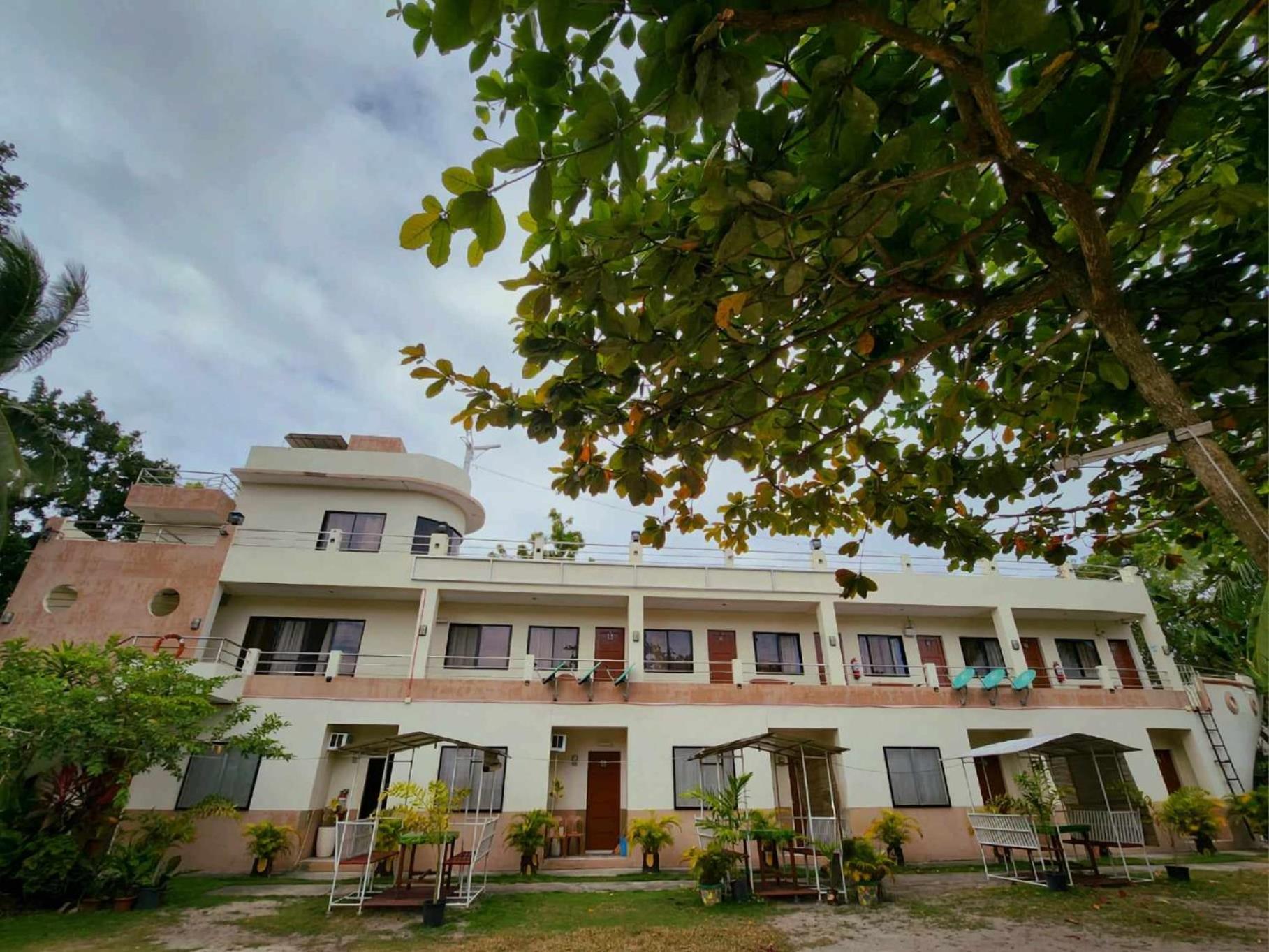 bahay-panuluyan Allen Marie Shiphaus Santa Fe (Cebu)