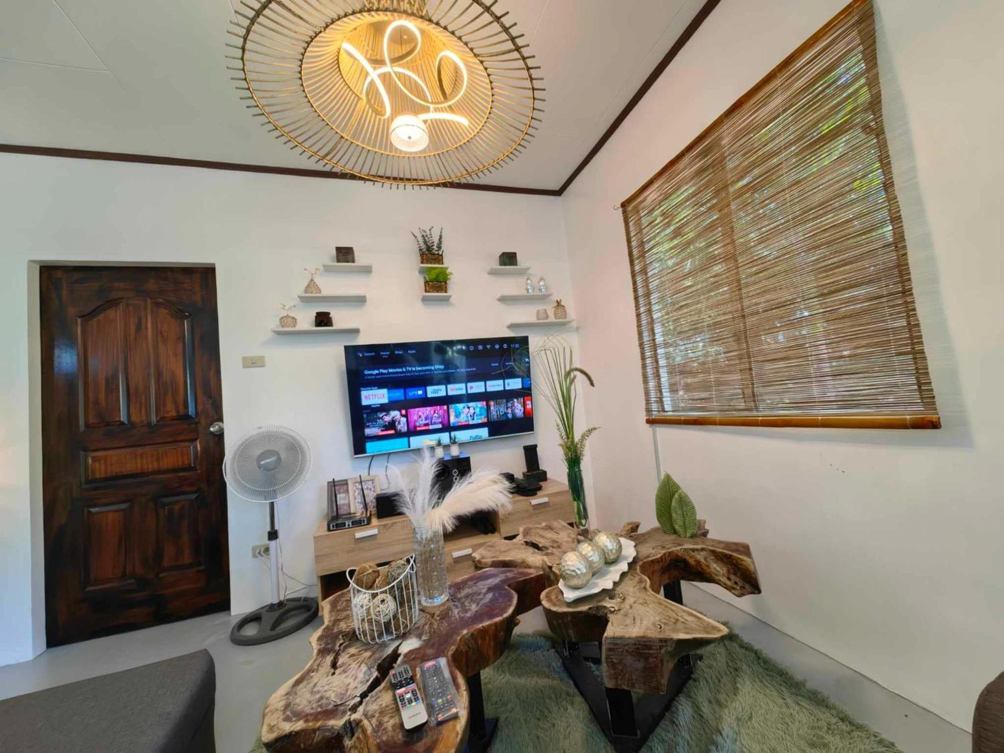 Apartment Fredo's At Pangpang Bar & Restaurant