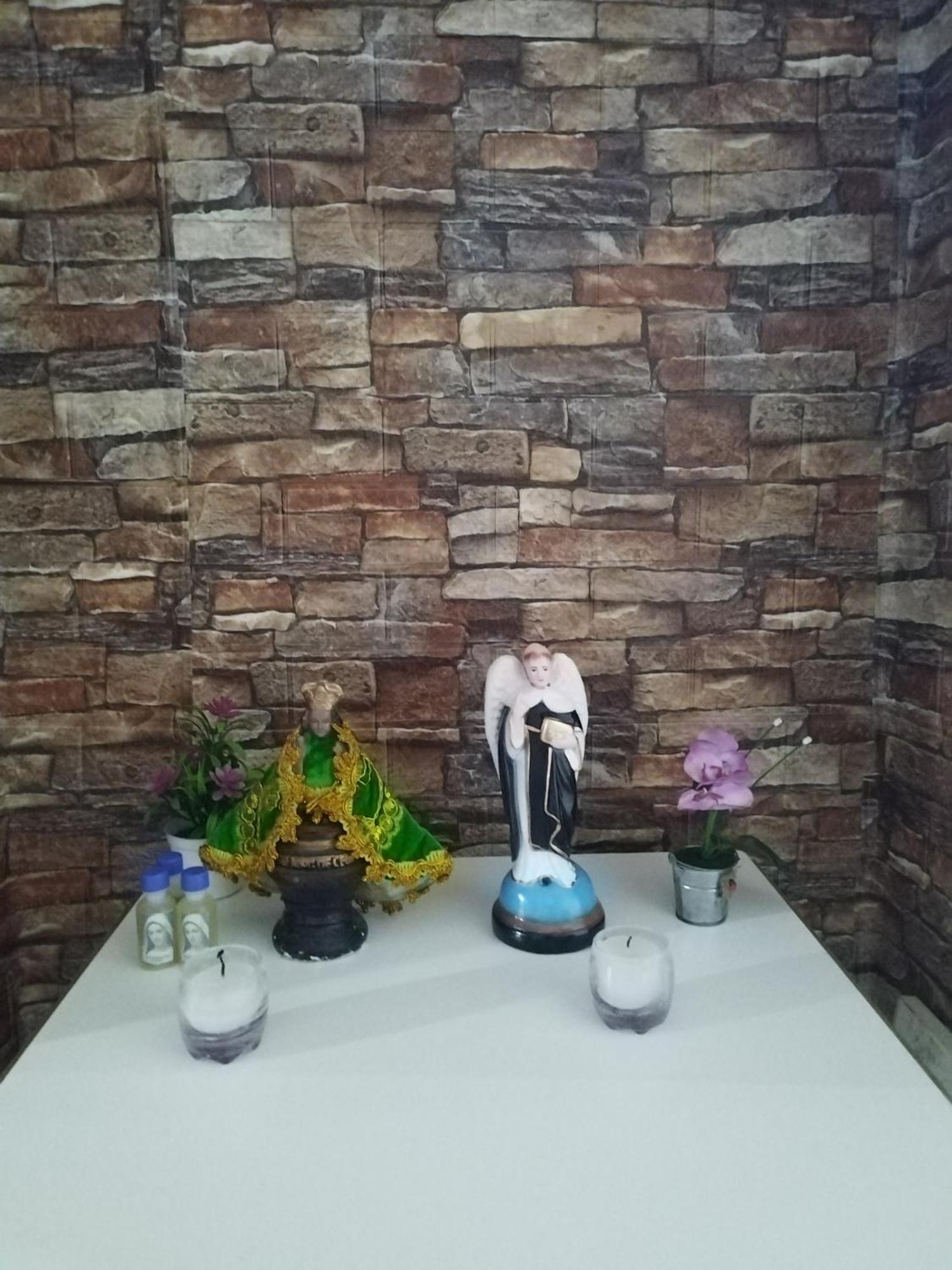 R & J In Naga Cebu Homestay *