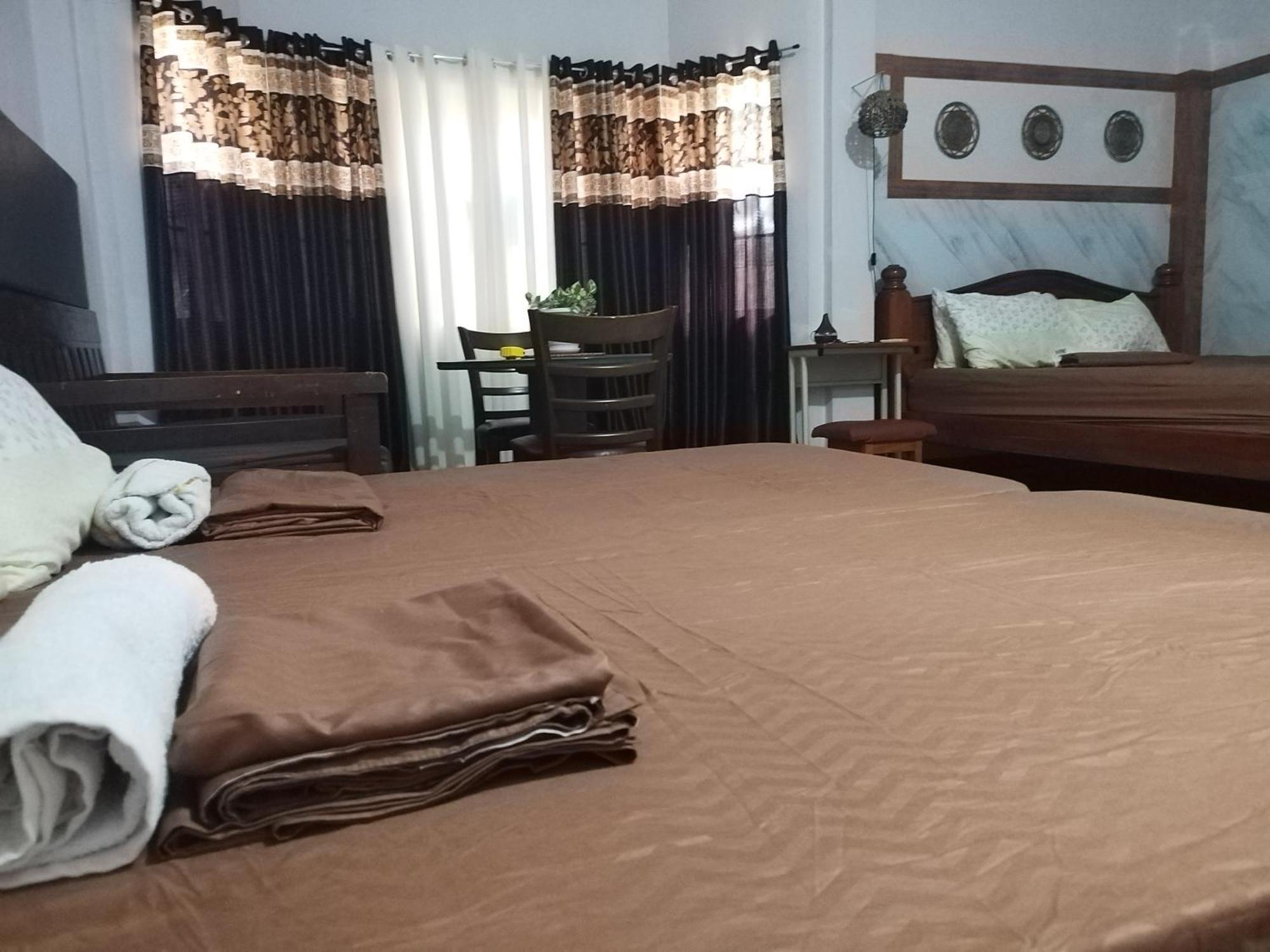 Homestay R & J In Naga Cebu