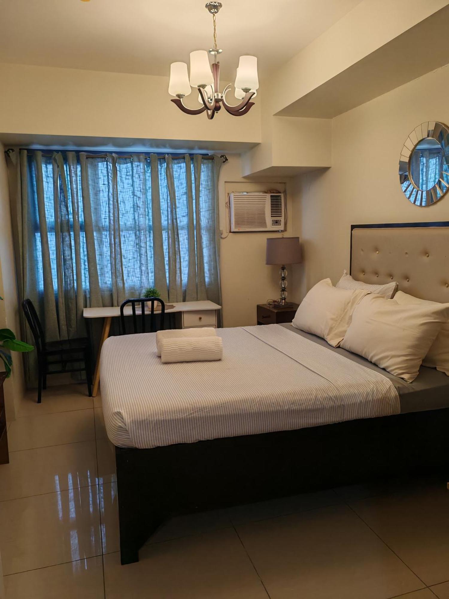 Lourdes Bedsit Horizon 101 *