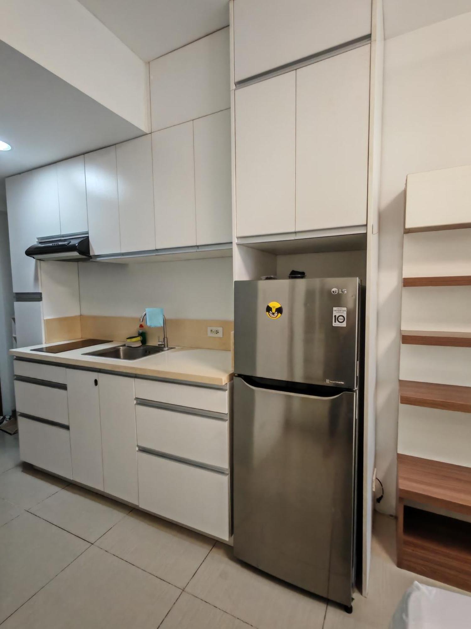 Lourdes Bedsit Horizon 101 Cebu