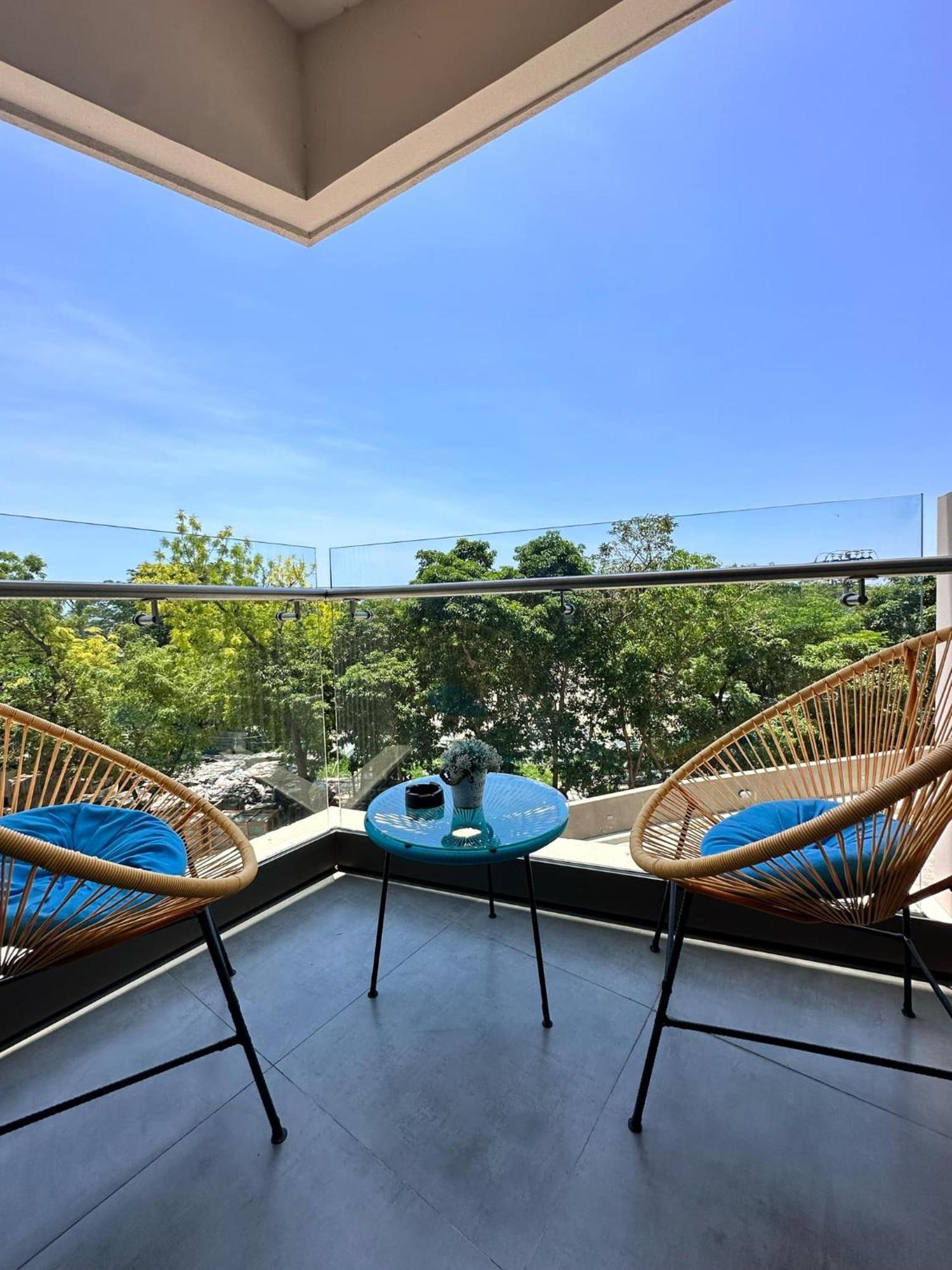 Kate & Keith's Place - Tambuli Seaside Living *