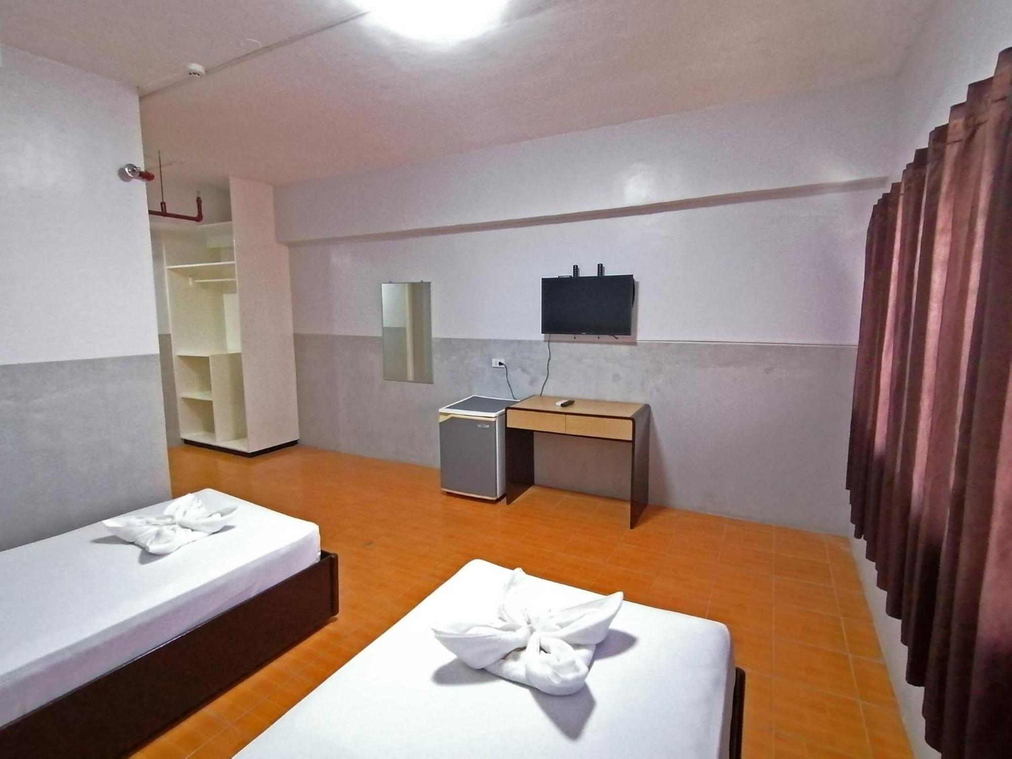 Dona Mercedes Hostel Cebu