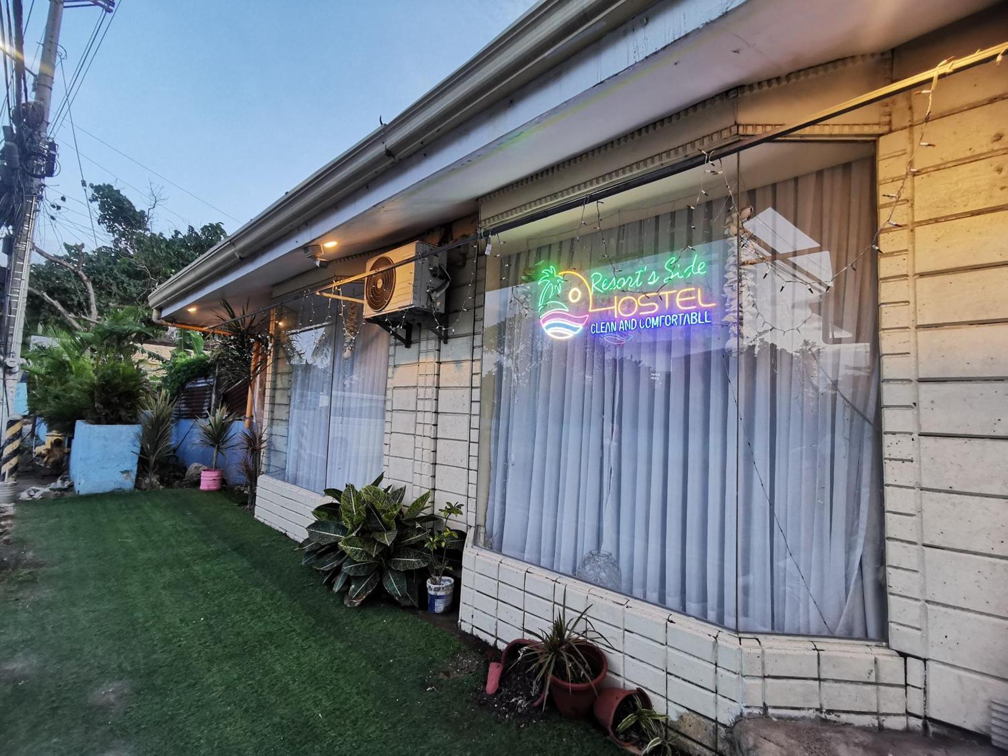 Hostel Resort's Side Near Shangrila *