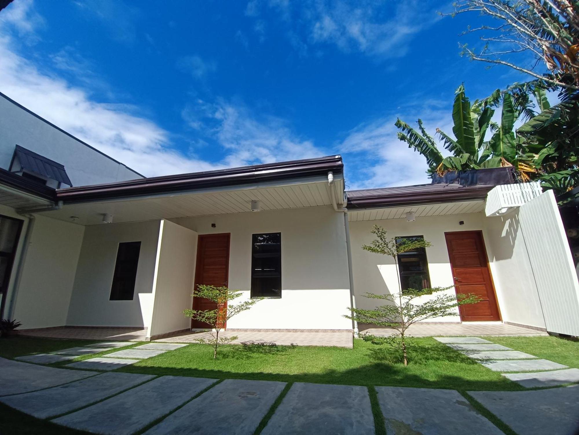 Kaimito House - Near Mactan-cebu Airport Lapu-Lapu City