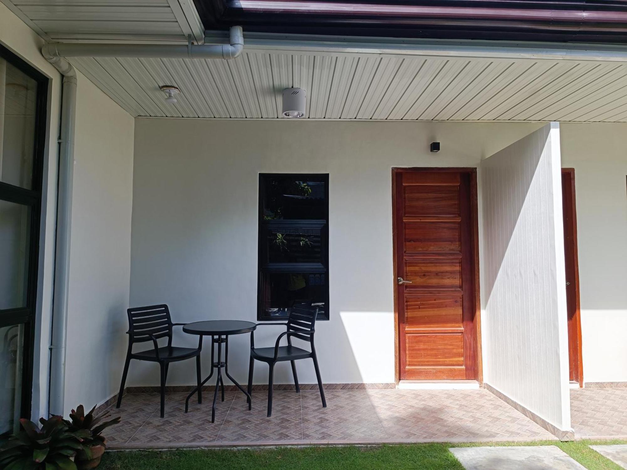 Kaimito House - Near Mactan-cebu Airport Lapu-Lapu City