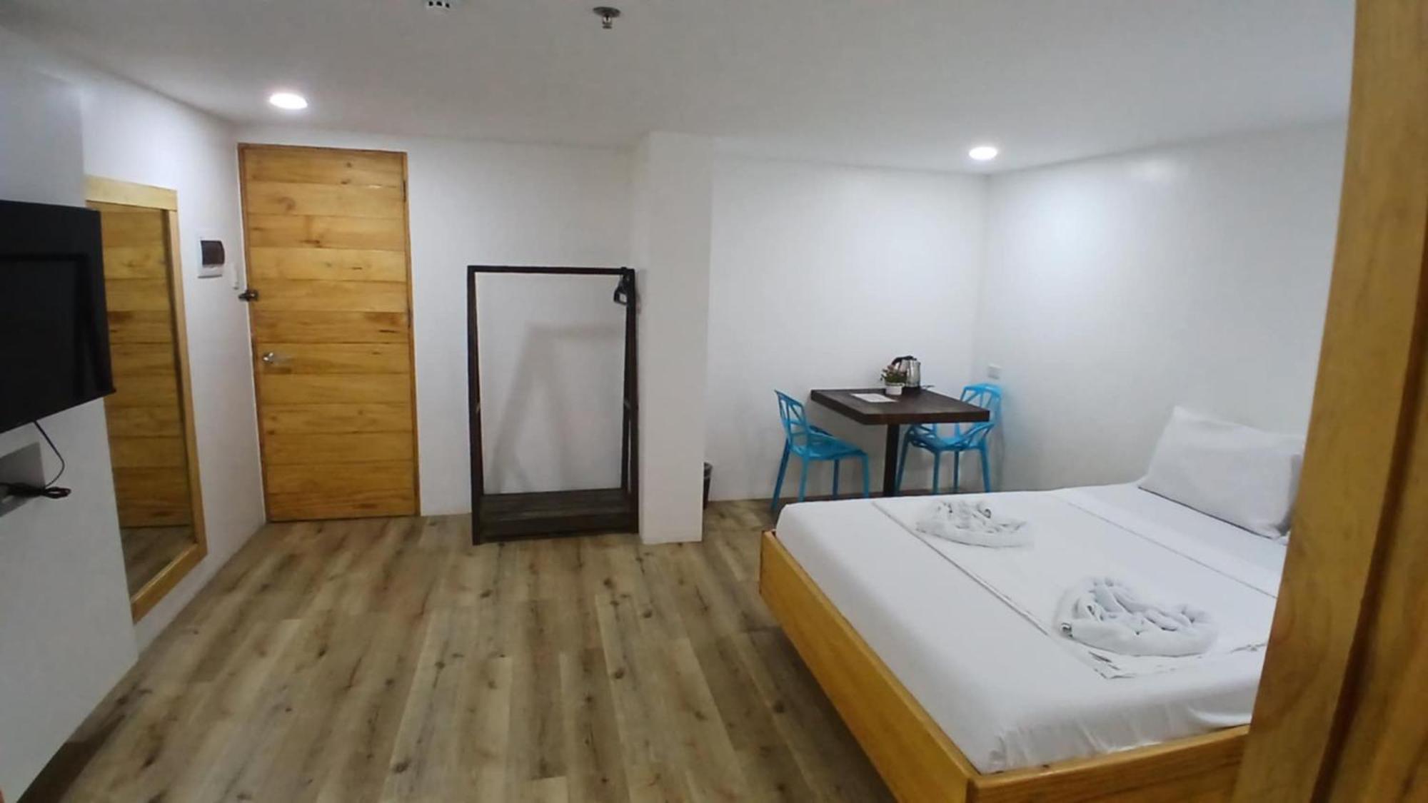 M Liloan House 3*