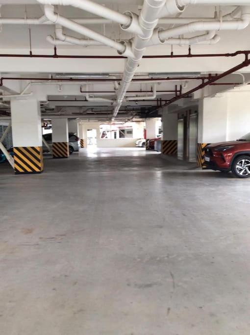 Grace Staycation Pool, 24hr Checkin & Easy Reach Airport Apartment Lapu-Lapu City