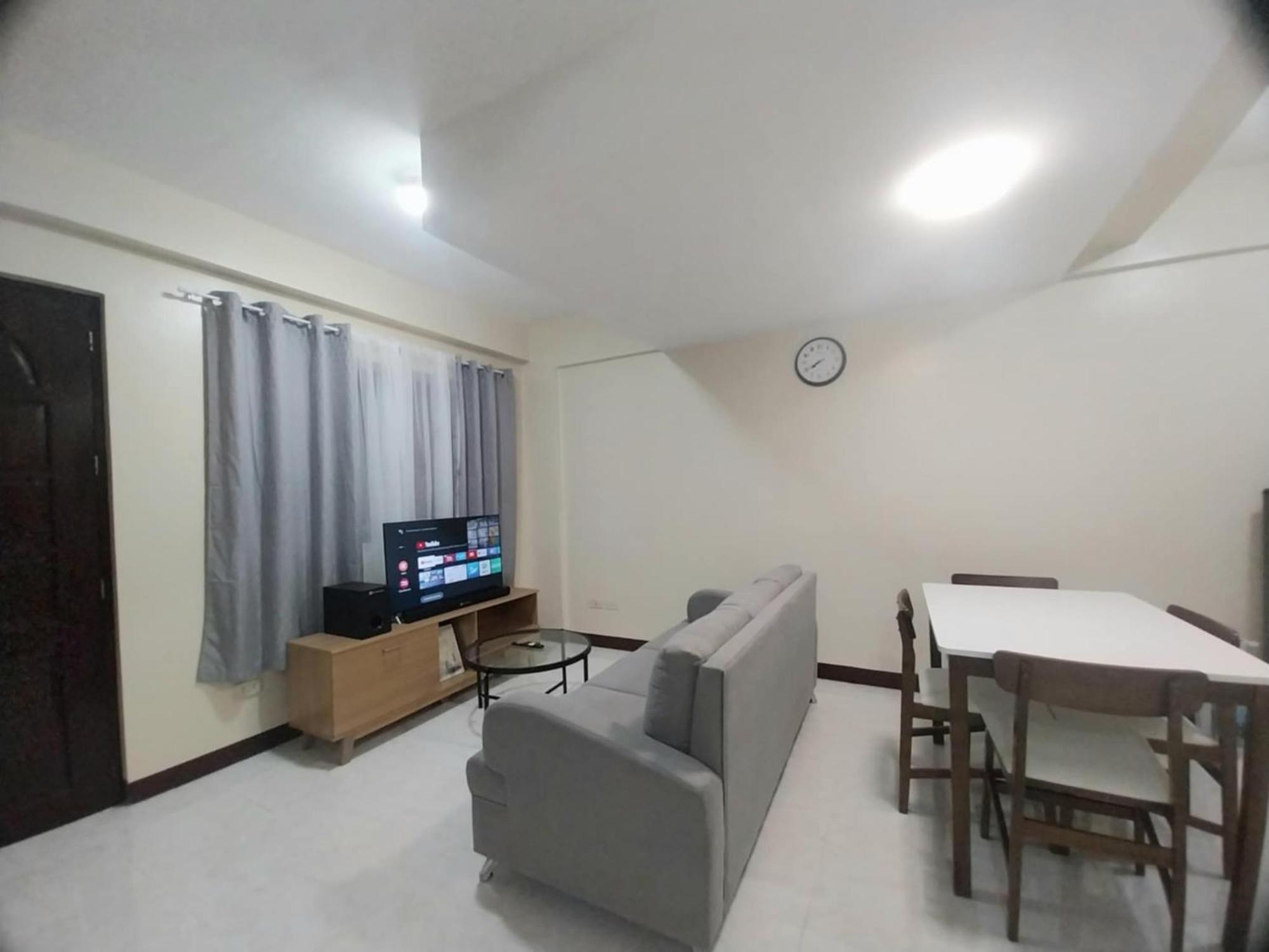 Abode86 Transient House - Pacific Grand Townhomes, Mactan Lapu-lapu City, Cebu Apartment *