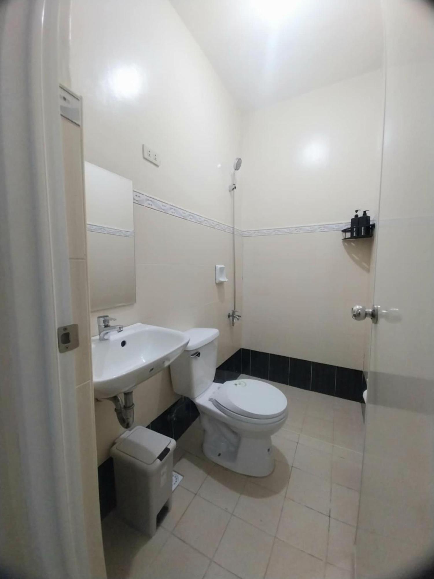 Abode86 Transient House - Pacific Grand Townhomes, Mactan Lapu-lapu City, Cebu Gabi