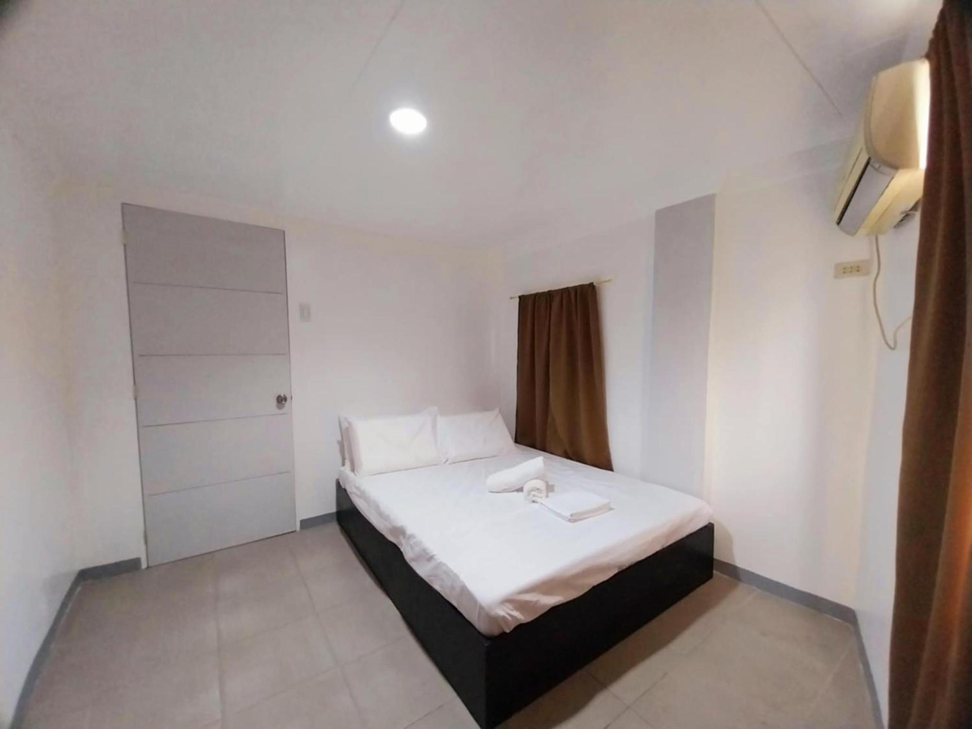 Apartment Abode86 Transient House - Pacific Grand Townhomes, Mactan Lapu-lapu City, Cebu