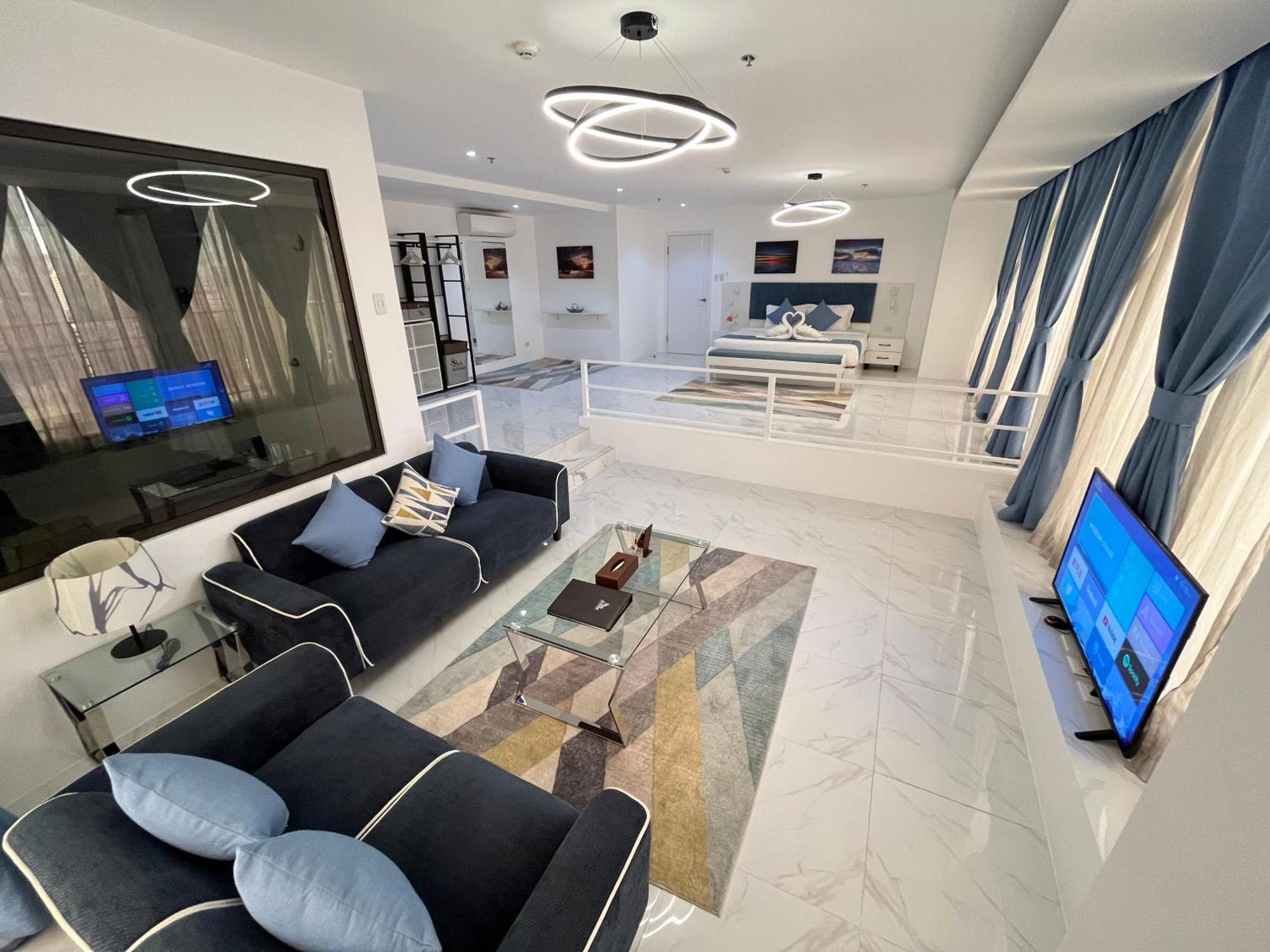 88th Avenue Aparthotel